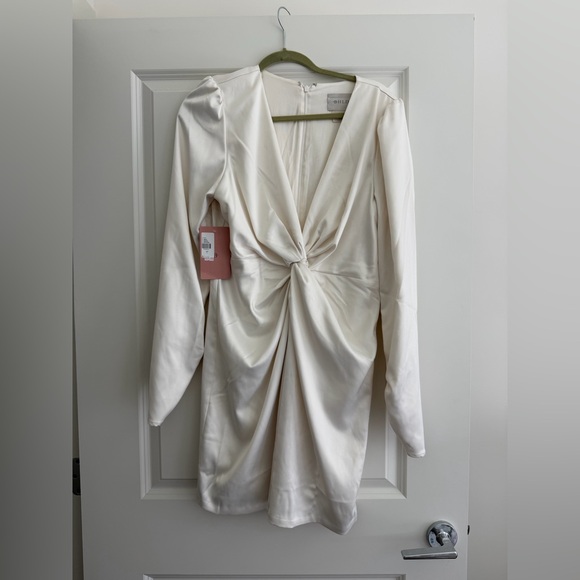 BHLDN Ivory Satin Long Sleeve Twist Front Mini Dress Size L NWT - Picture 3 of 6